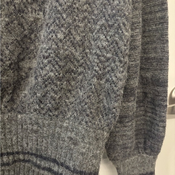 FLAW Free People grey lace up wool sweater size M (no string to lace up) - Picture 6 of 16